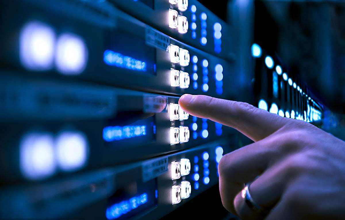 計(jì)算機(jī)專業(yè)畢業(yè)生的職業(yè)選擇 為何軟件開發(fā)熱，硬件開發(fā)冷？